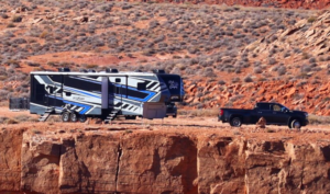 5th wheel rv and truck parked on a remote plateau at Goosneck State Park