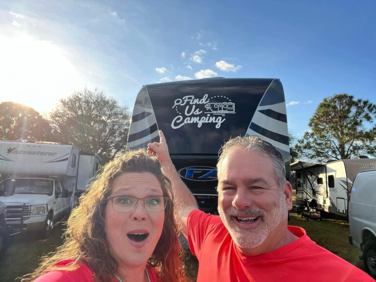 Jimmy and Lisa of FindUsCamping