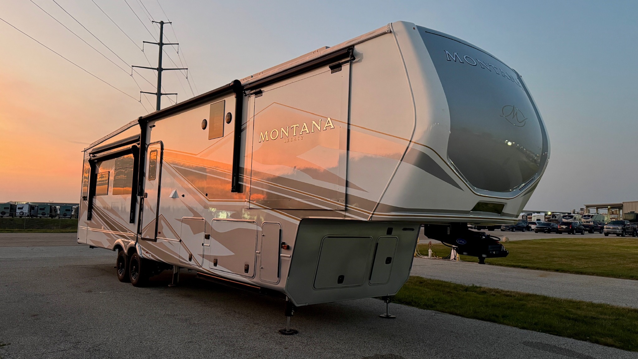 The FindUsCamping Montana Mobile Display Unit at sunset