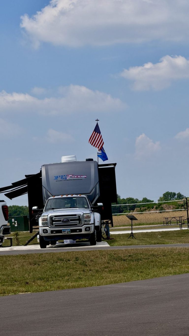 Fuzion Stars and Stripes rig flying the American flag