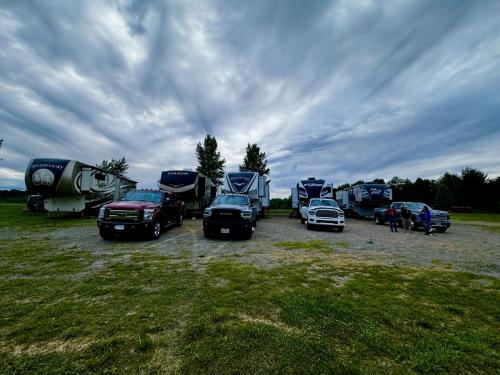 finduscamping crawlers lined up for a great night stay